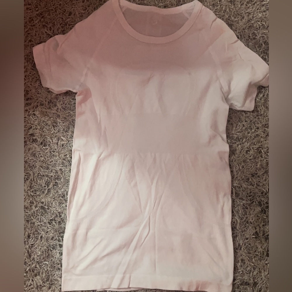 White Lululemon Swiftly Tech